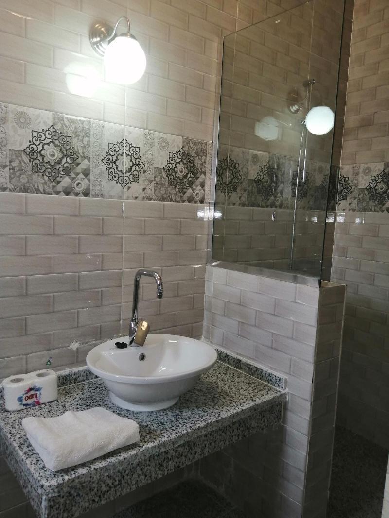 Nile Valley Hotel ลักซอร์ ภายนอก รูปภาพ