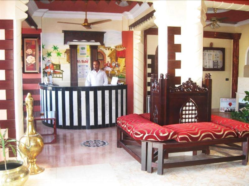 Nile Valley Hotel ลักซอร์ ภายนอก รูปภาพ