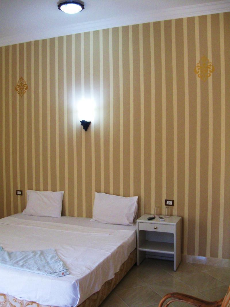 Nile Valley Hotel ลักซอร์ ภายนอก รูปภาพ