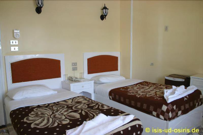 Nile Valley Hotel ลักซอร์ ภายนอก รูปภาพ