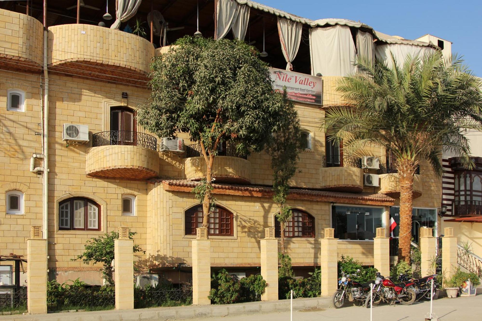 Nile Valley Hotel ลักซอร์ ภายนอก รูปภาพ