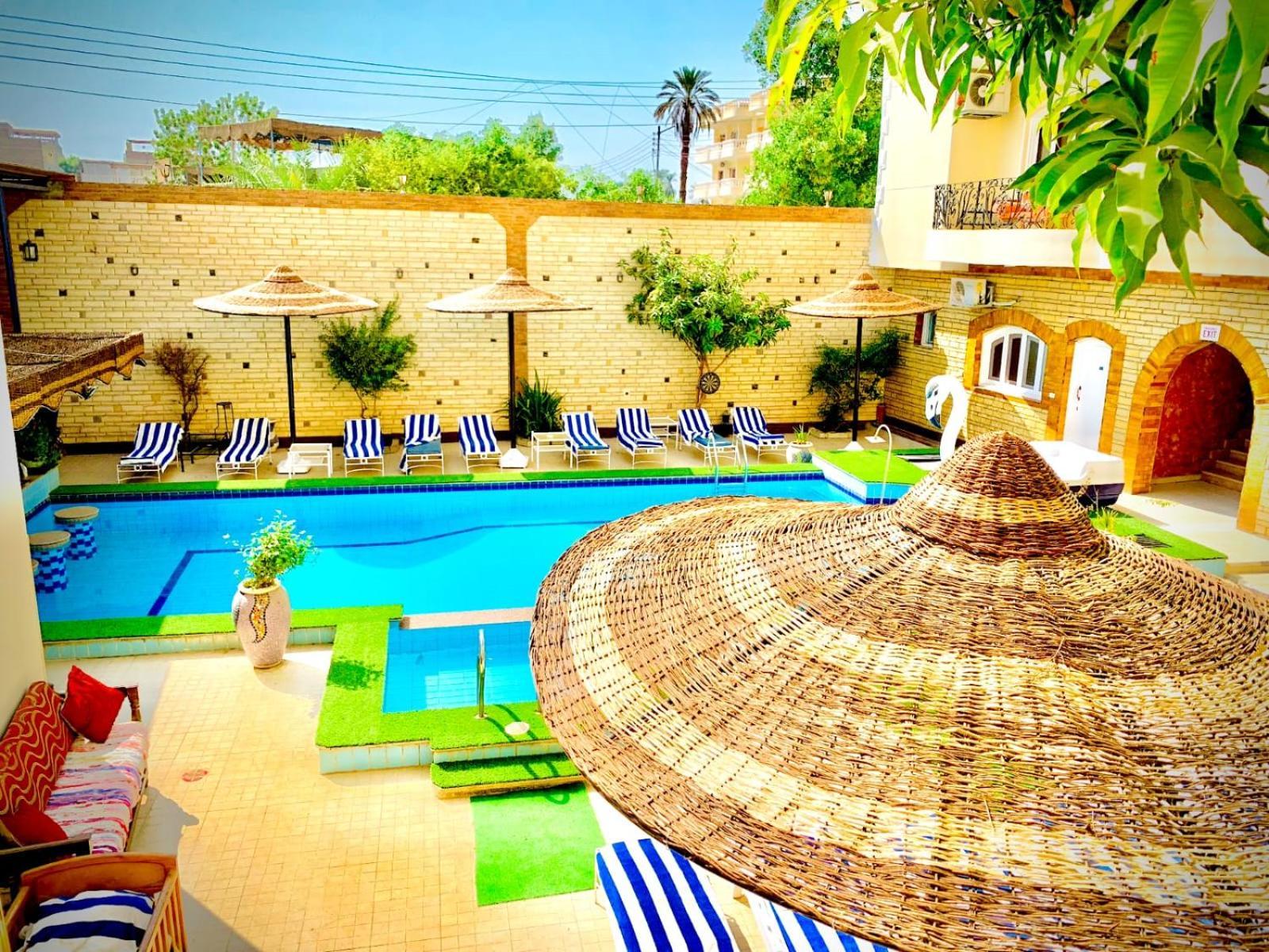 Nile Valley Hotel ลักซอร์ ภายนอก รูปภาพ