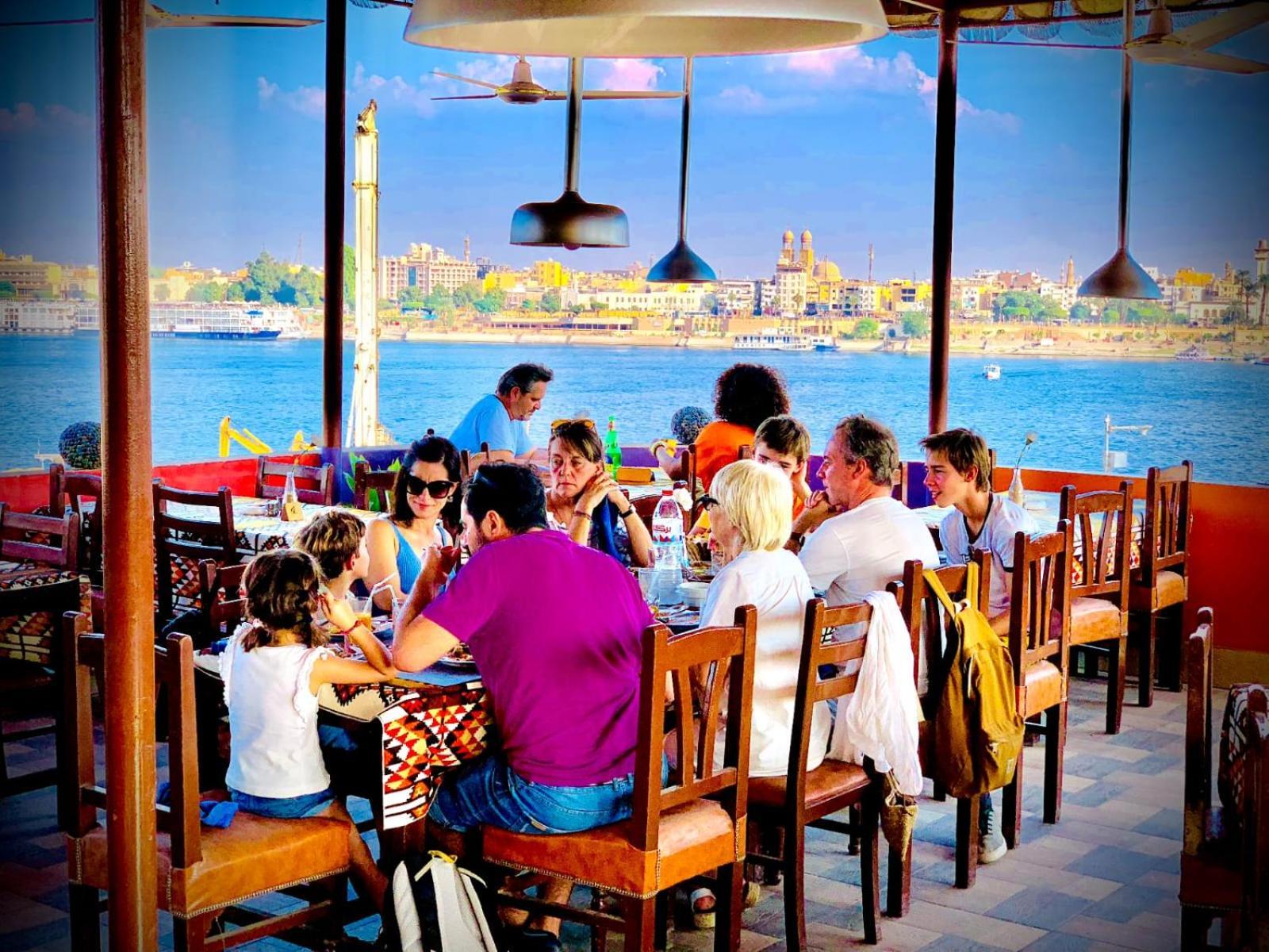 Nile Valley Hotel ลักซอร์ ภายนอก รูปภาพ