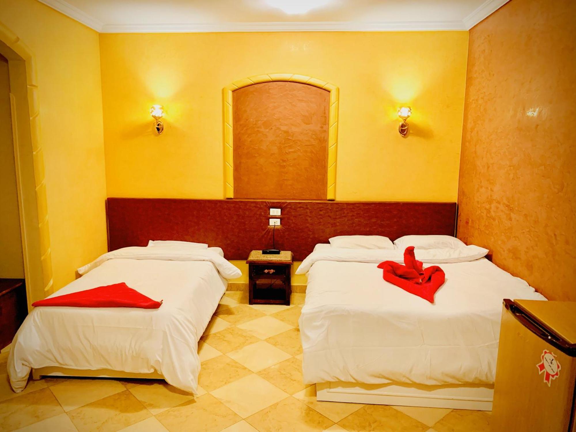 Nile Valley Hotel ลักซอร์ ภายนอก รูปภาพ