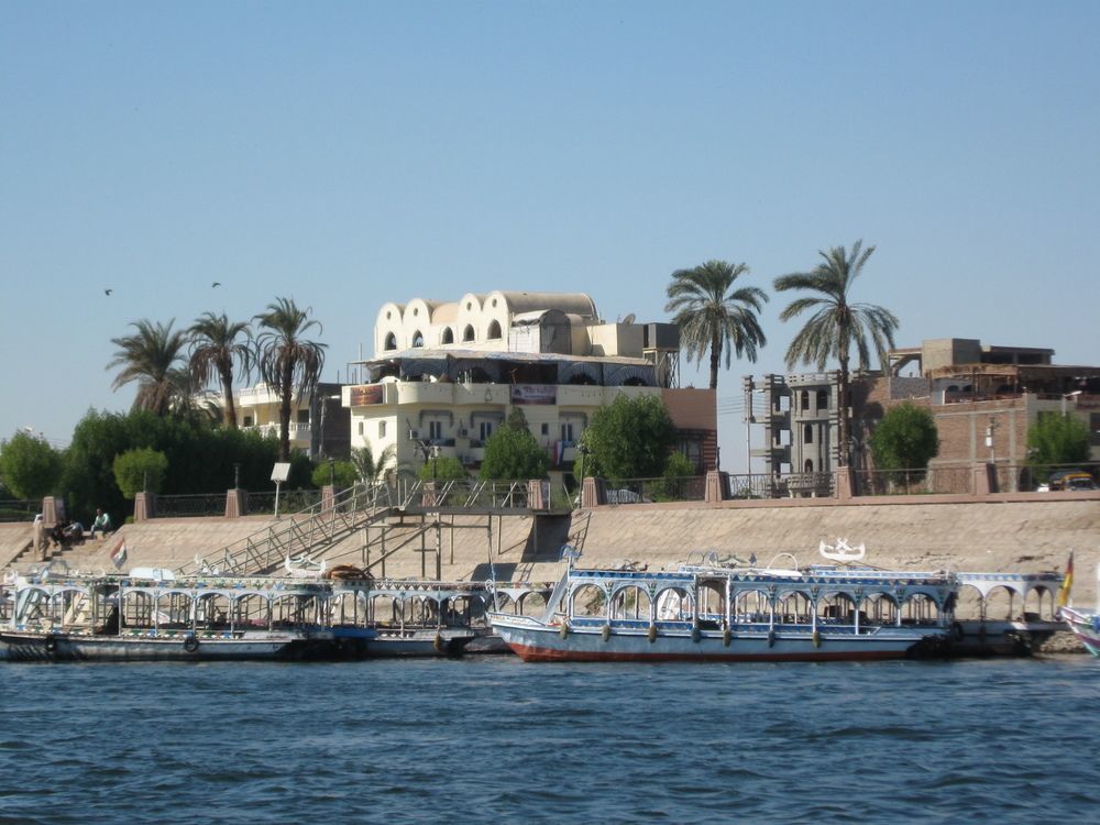 Nile Valley Hotel ลักซอร์ ภายนอก รูปภาพ